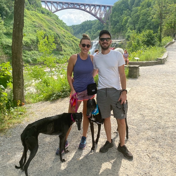 Meet your Posher, Liz - Picture 3 of 12